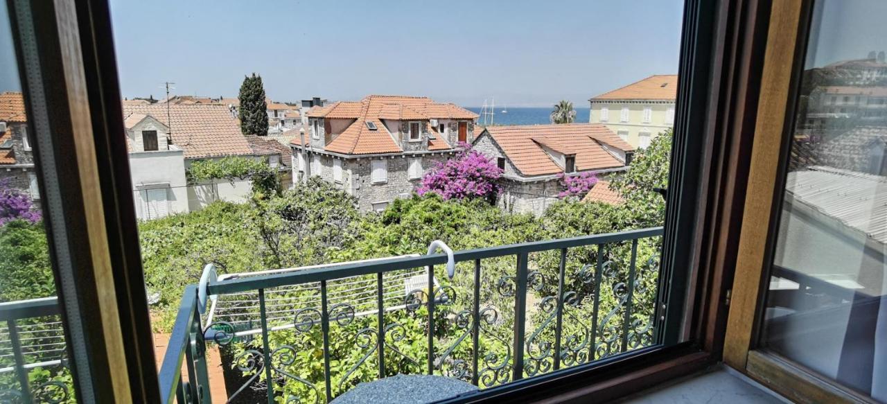 Apartmani Neva Supetar Dış mekan fotoğraf