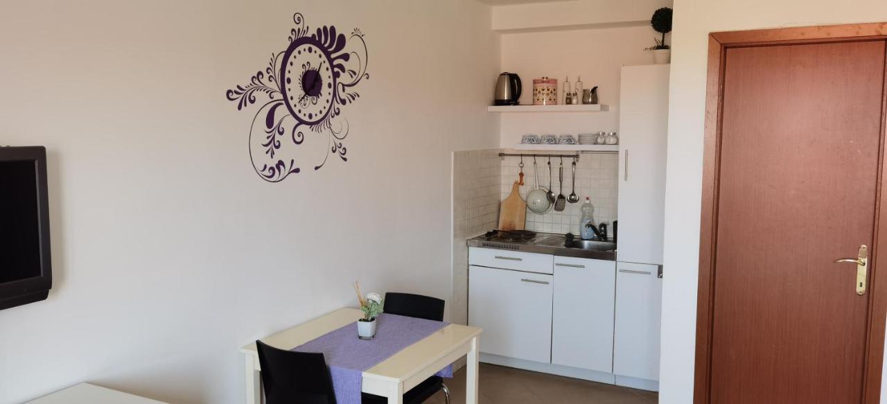 Apartmani Neva Supetar Dış mekan fotoğraf