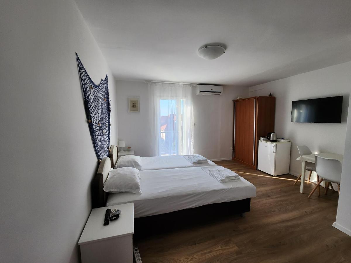 Apartmani Neva Supetar Dış mekan fotoğraf