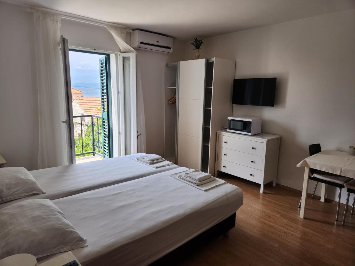 Apartmani Neva Supetar Dış mekan fotoğraf