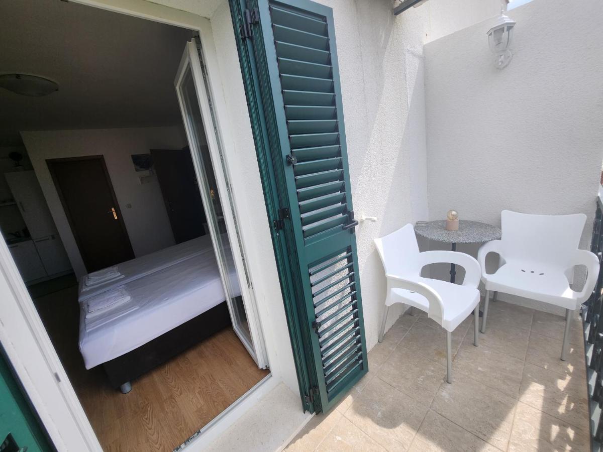 Apartmani Neva Supetar Dış mekan fotoğraf